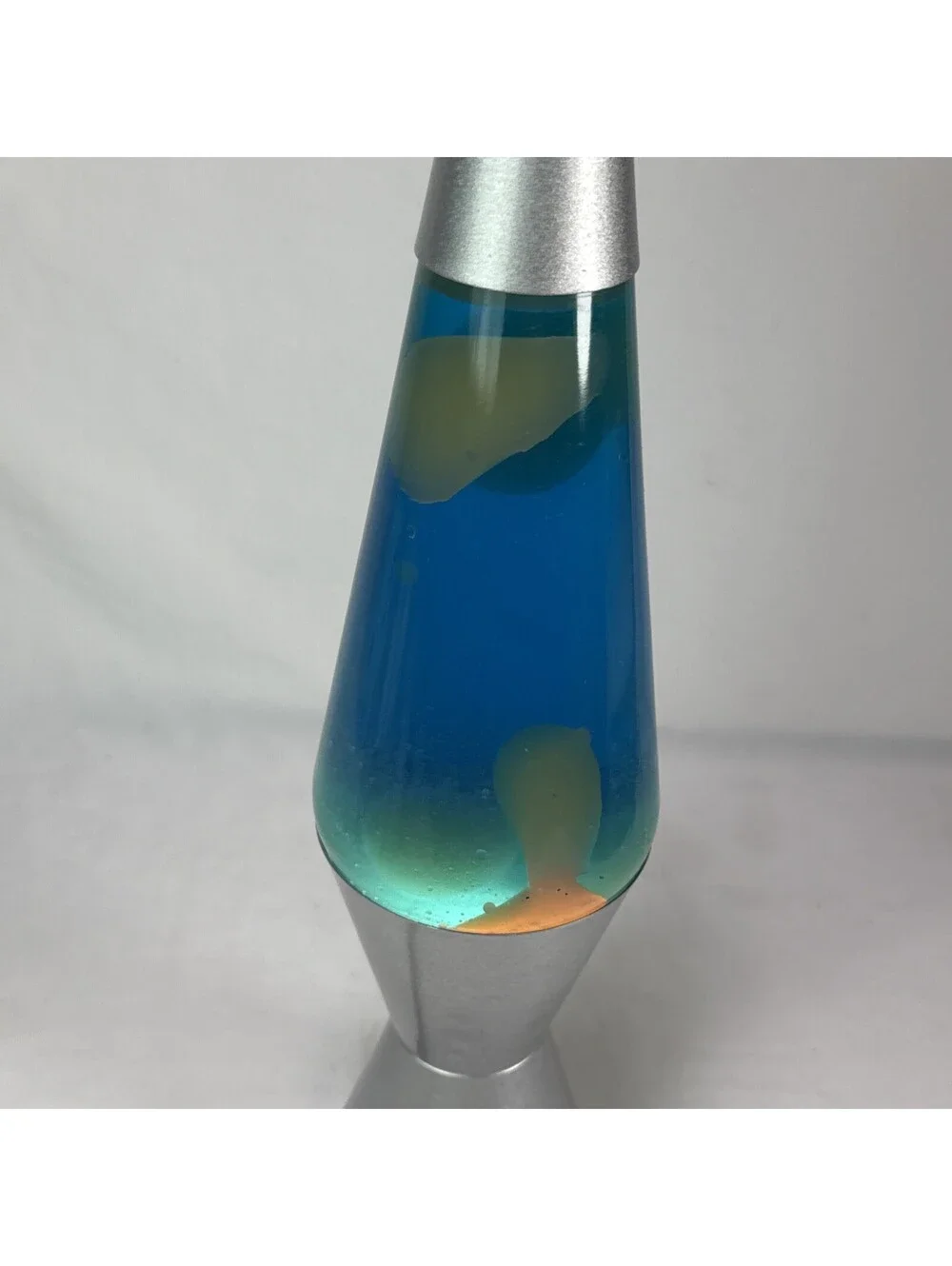 14.5” Lava Lamp Blue Liquid Yellow/white Wax lava Silver Base Works New Bulb